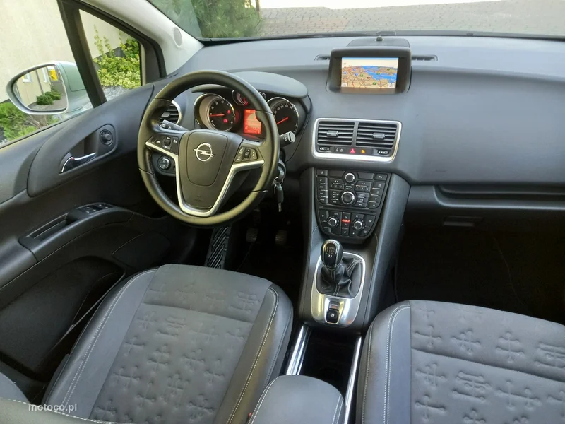 Opel Meriva B 25