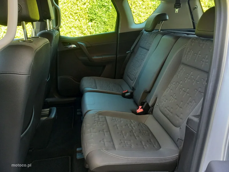 Opel Meriva B 27