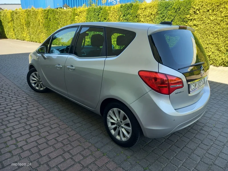 Opel Meriva B 7