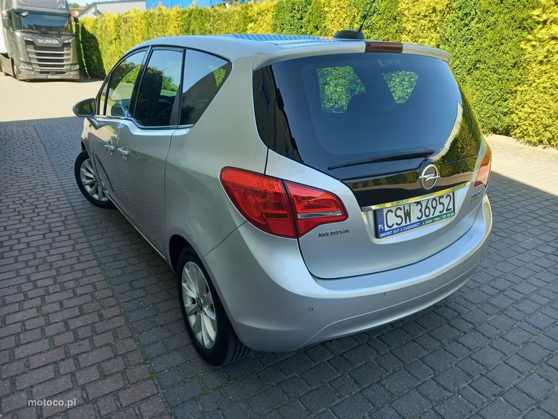 Opel Meriva B 8