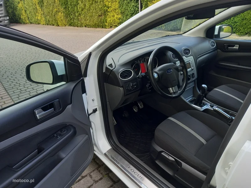Ford Focus II 29