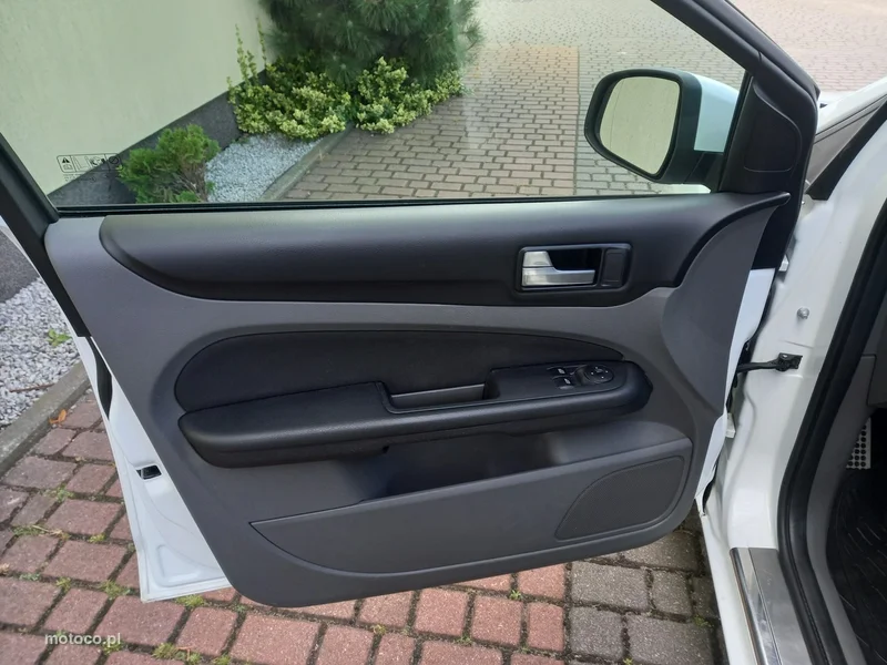 Ford Focus II 30