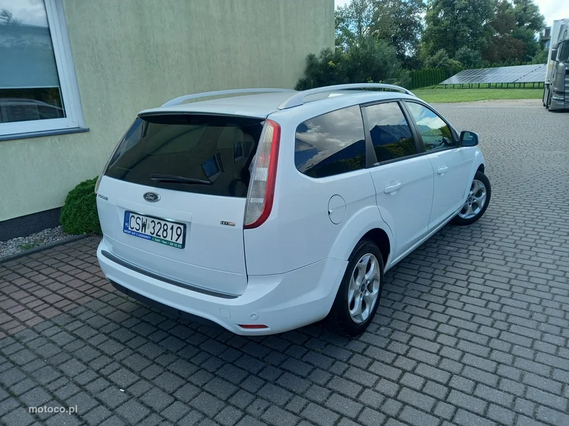 Ford Focus II 4