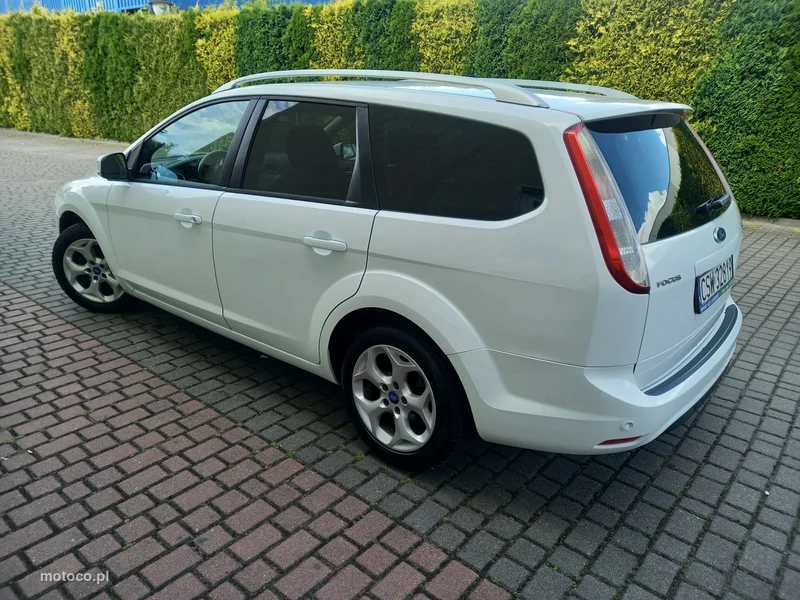 Ford Focus II 5
