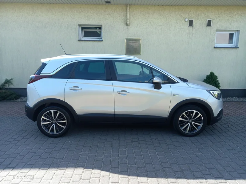 Opel Crossland X 11