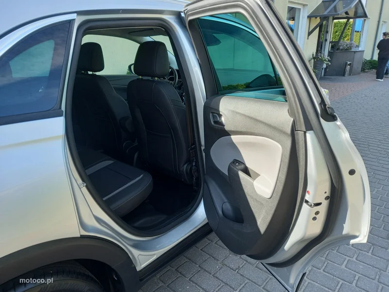 Opel Crossland X 23