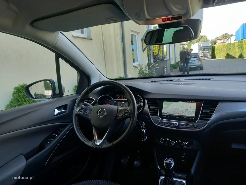Opel Crossland X 24