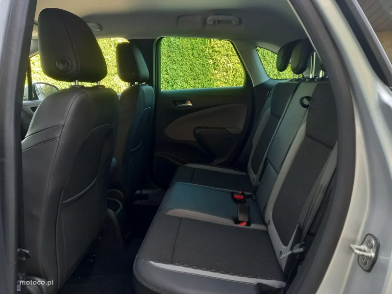 Opel Crossland X 25