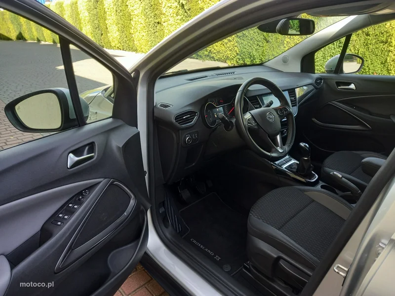 Opel Crossland X 27