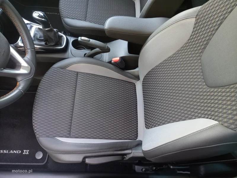 Opel Crossland X 30