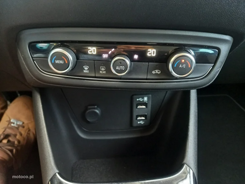 Opel Crossland X 35