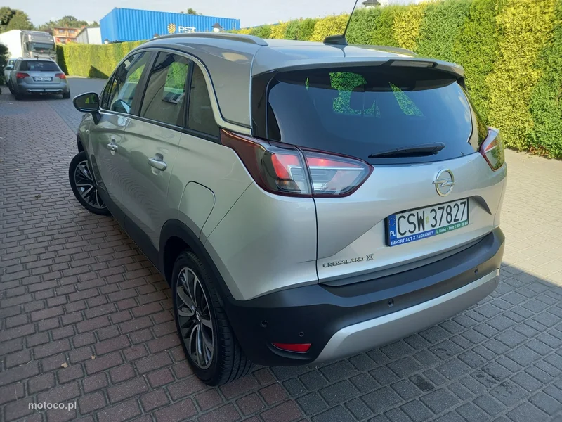 Opel Crossland X 6