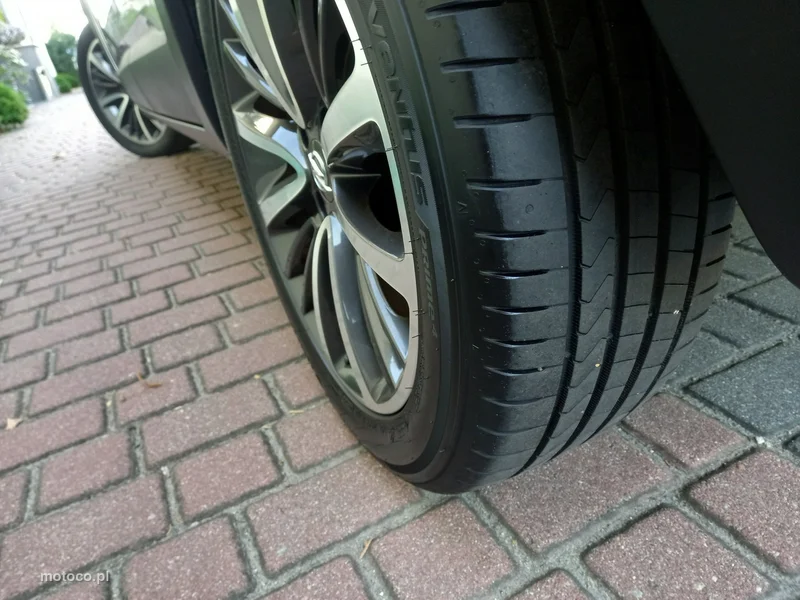 Opel Crossland X 9