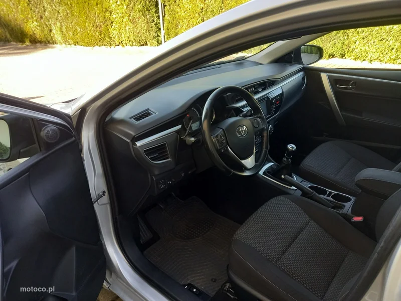 Toyota Corolla E160/E170 26