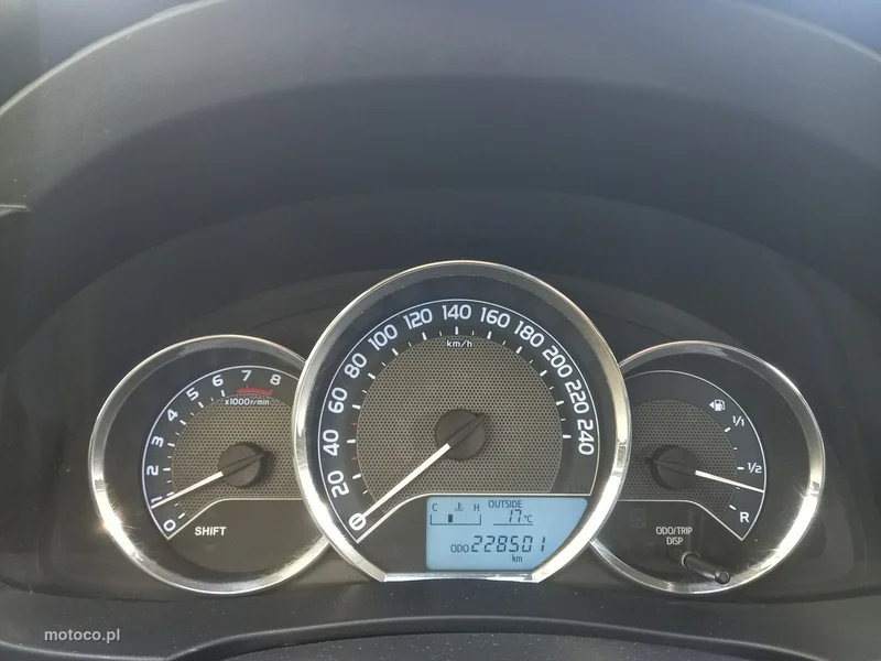 Toyota Corolla E160/E170 28