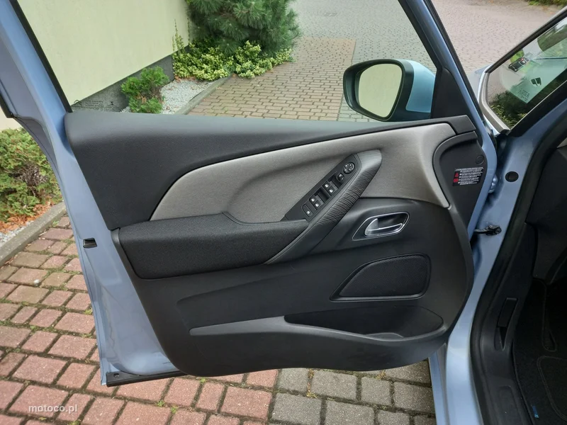Citroen C4 Picasso 25