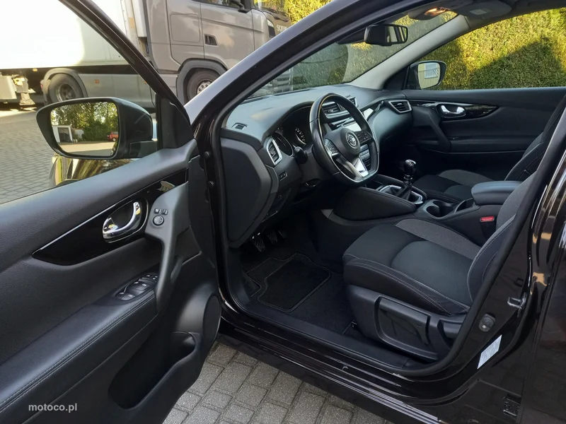 Nissan Qashqai 24