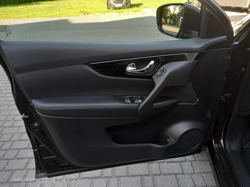 Nissan Qashqai 25