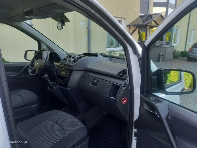 Mercedes-Benz Vito 18