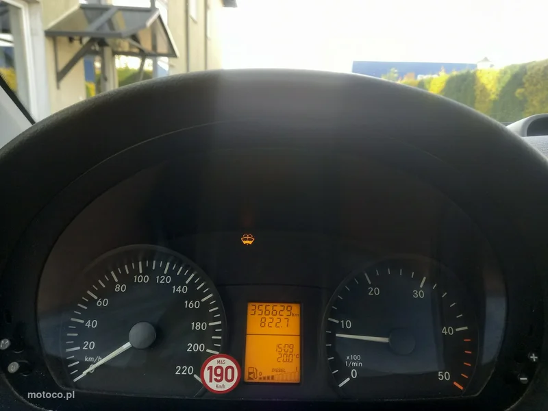 Mercedes-Benz Vito 21