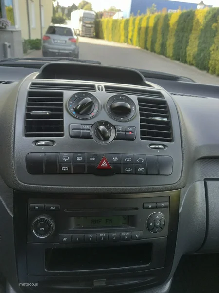 Mercedes-Benz Vito 22