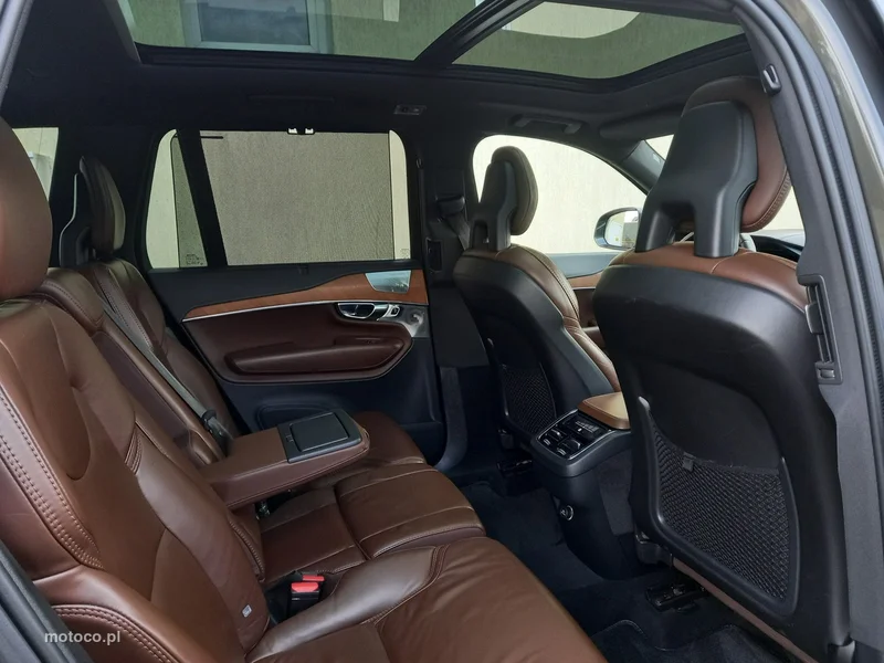 Volvo XC 90 21