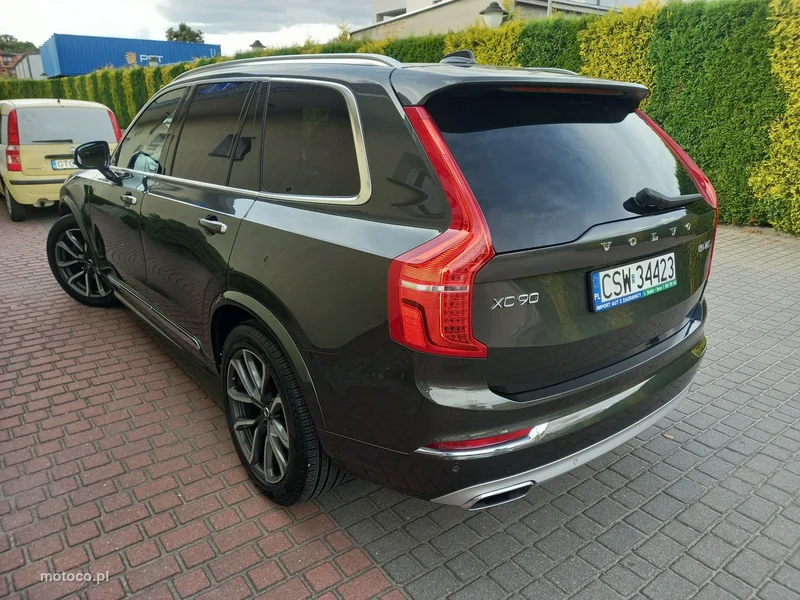 Volvo XC 90 8