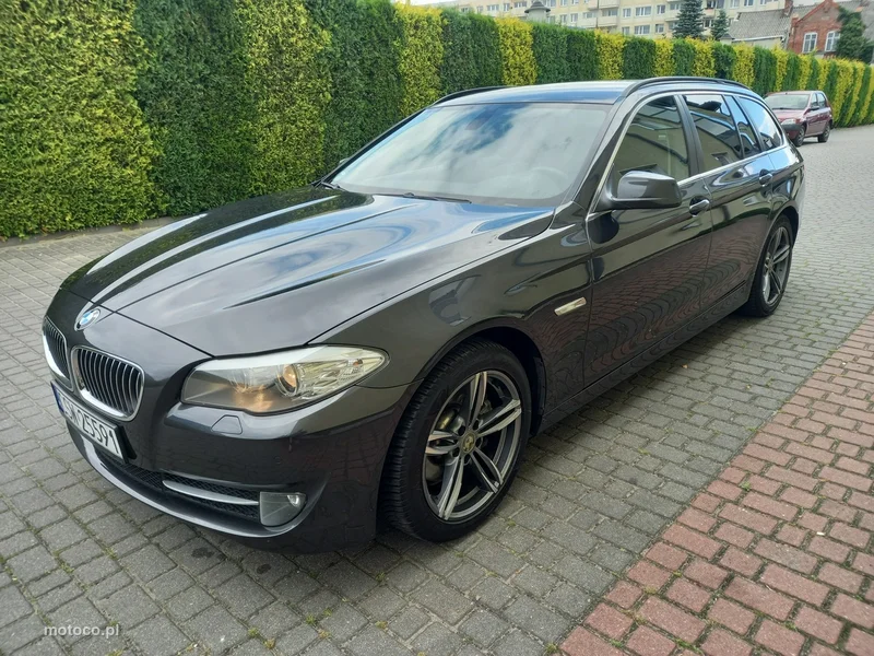 BMW Seria 5 F10 520 12