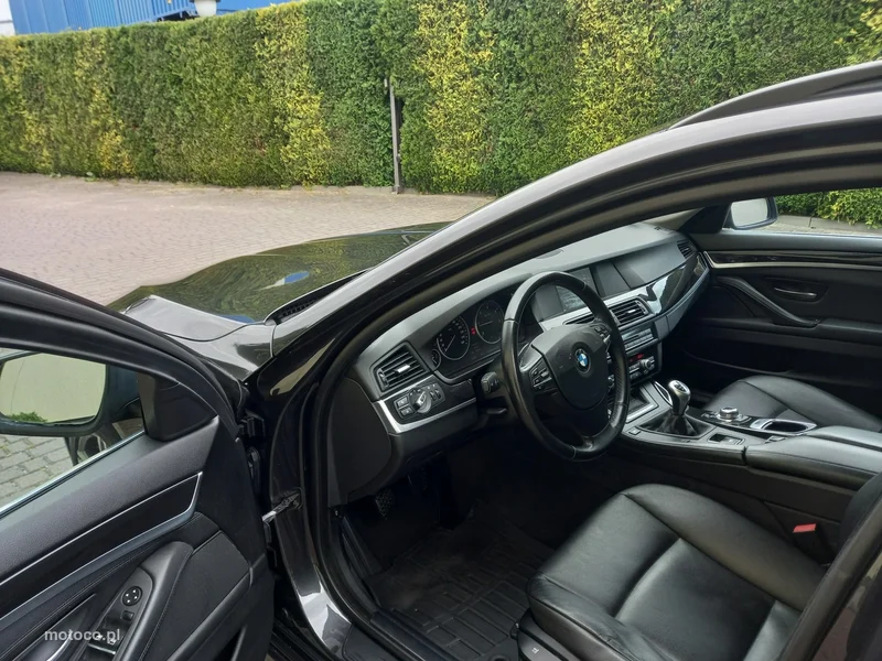 BMW Seria 5 F10 520 25