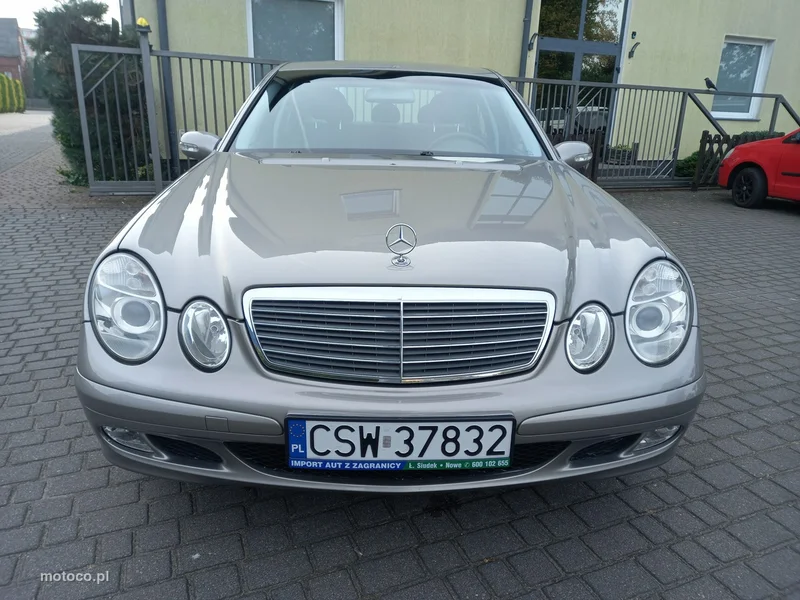 Mercedes-Benz Klasa E W211 E 220 12