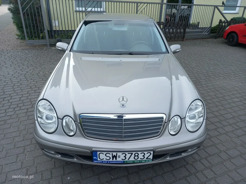 Mercedes-Benz Klasa E W211 E 220 13