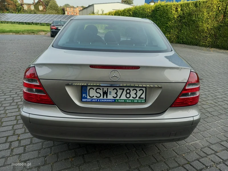 Mercedes-Benz Klasa E W211 E 220 17