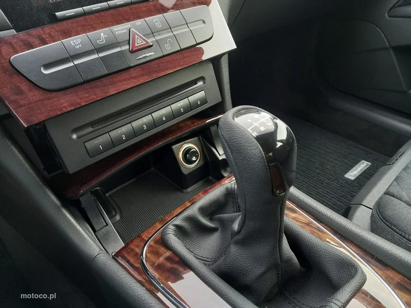 Mercedes-Benz Klasa E W211 E 220 35