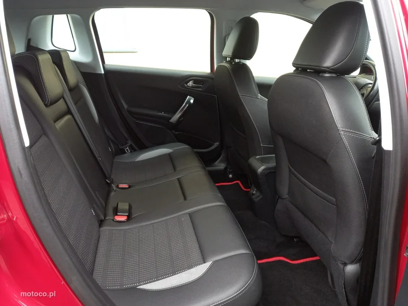 Peugeot 2008 23