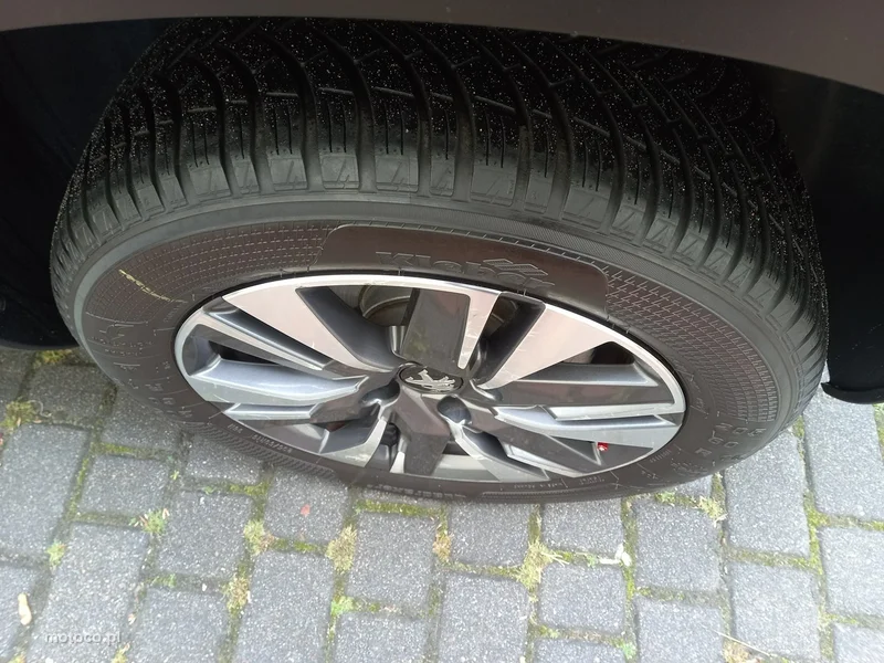 Peugeot 2008 9