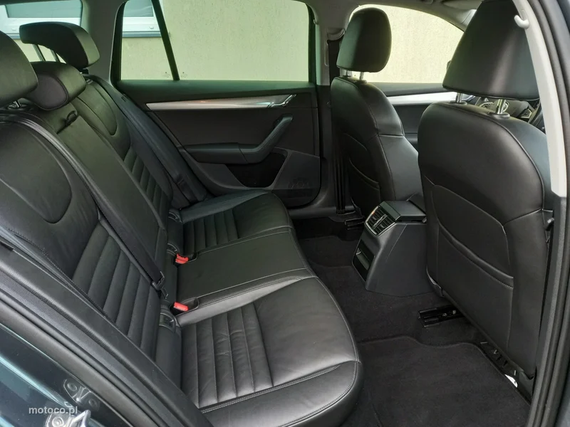 Skoda Octavia III 22