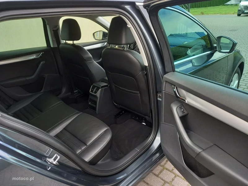 Skoda Octavia III 23
