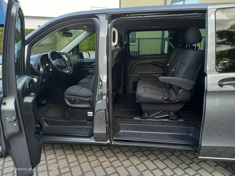 Mercedes-Benz Vito 32