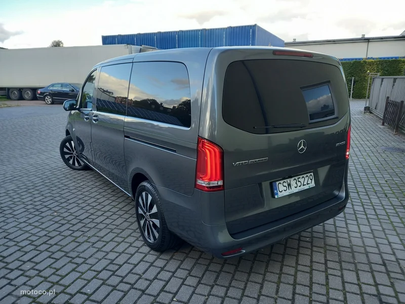 Mercedes-Benz Vito 8