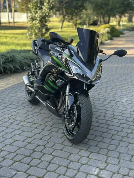 Kawasaki Ninja 1000 SX 28