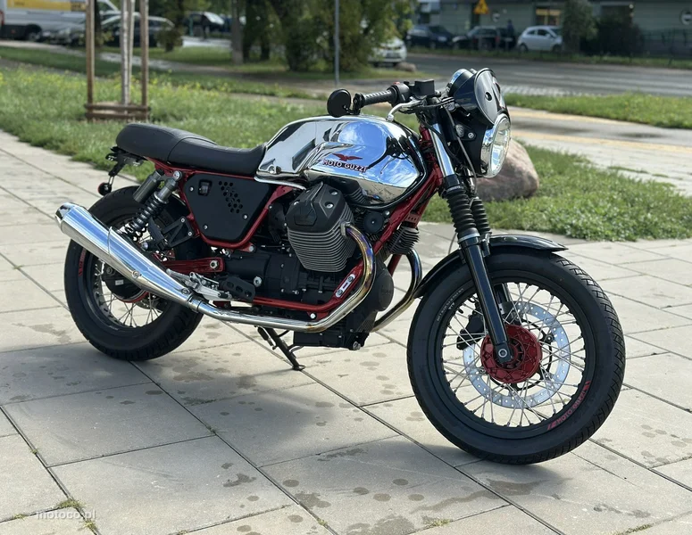 Moto Guzzi V7
