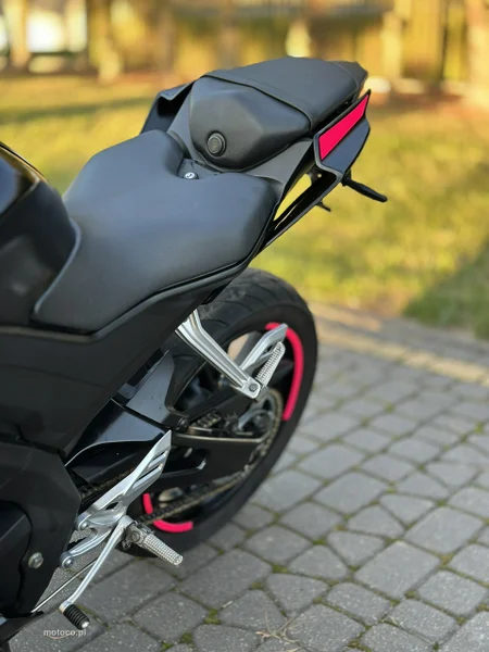 Yamaha R125 6