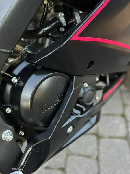 Yamaha R125 9