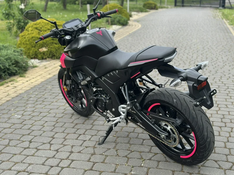 Yamaha MT 5