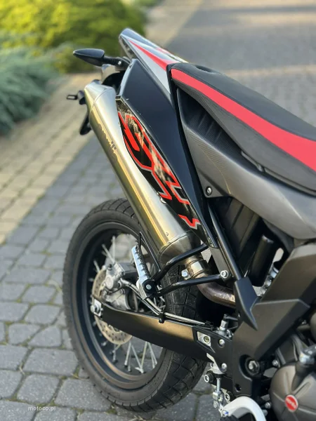 Aprilia SX 9