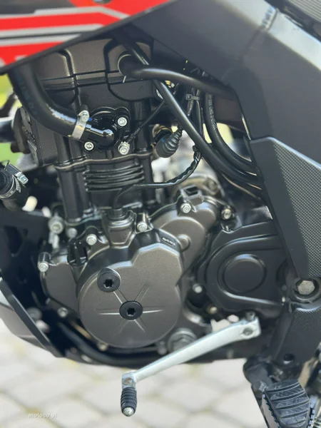 Aprilia SX 16