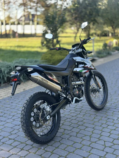 Aprilia RX 16