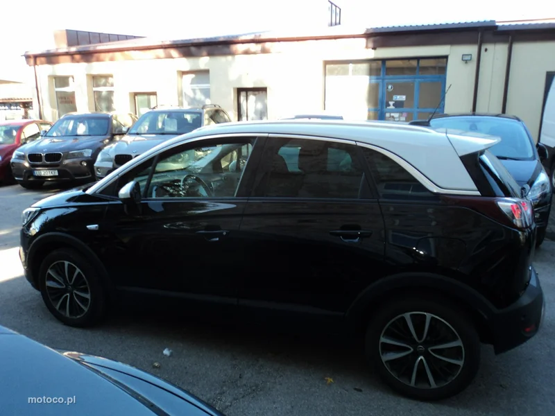 Opel Crossland X 4