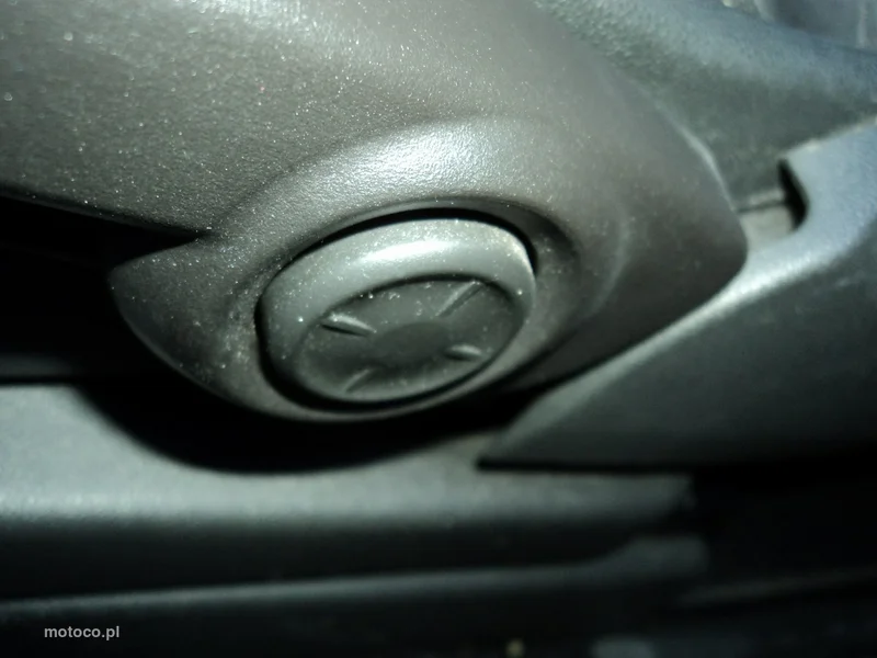 Opel Crossland X 9
