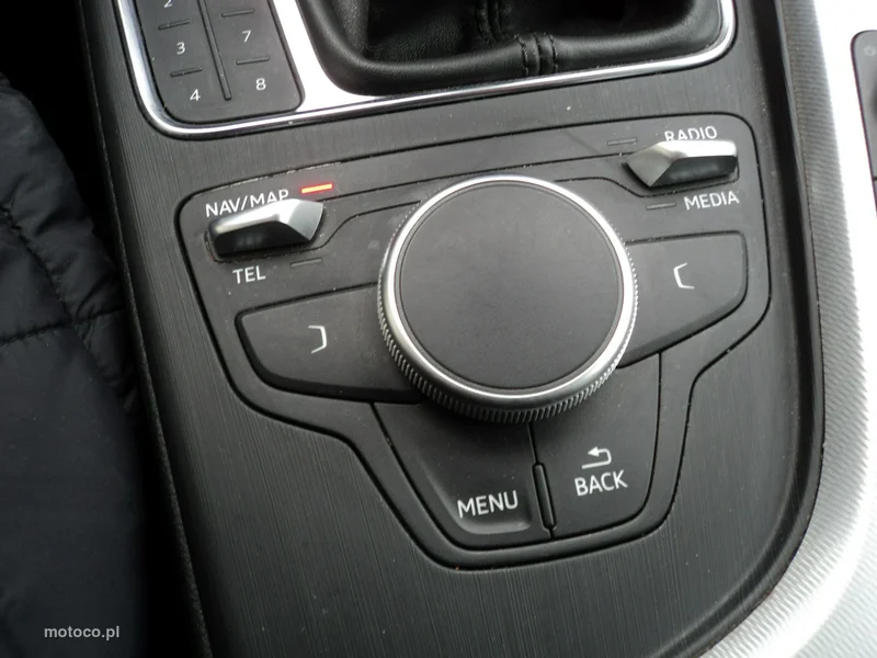 Audi A4 B9 14